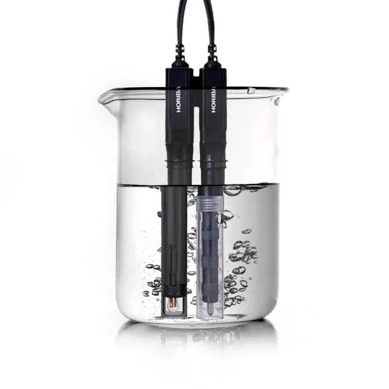 MEDIDOR DE PH Y CONDUCTIVIDAD PORTÁTIL A PRUEBA DE AGUA EN KIT PC220-K LAQUA HORIBA - Mercalab