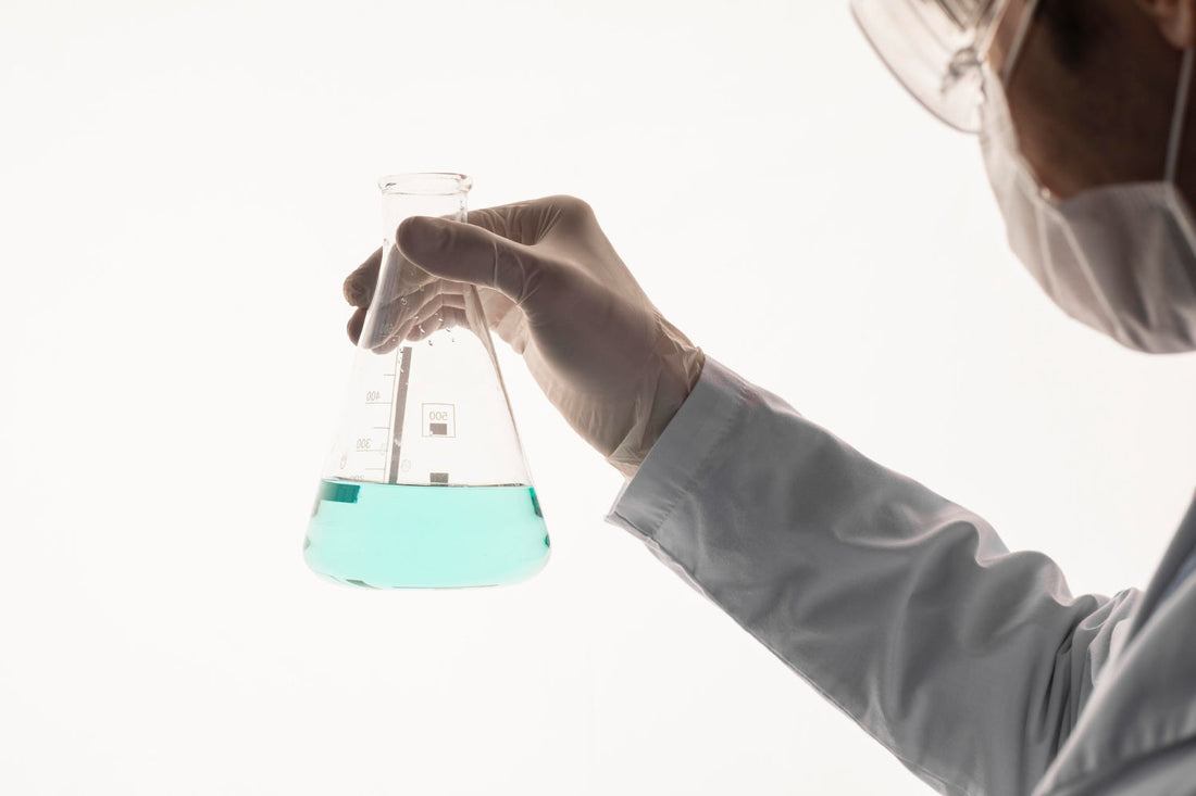¿Qué es un Matraz Erlenmeyer y Para Qué Sirve en el Laboratorio? - Mercalab