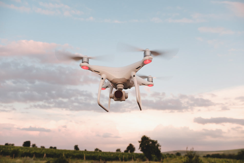 Drones y Sensores Remotos: Innovaciones en el Monitoreo Ambiental y la Recolección de Muestras