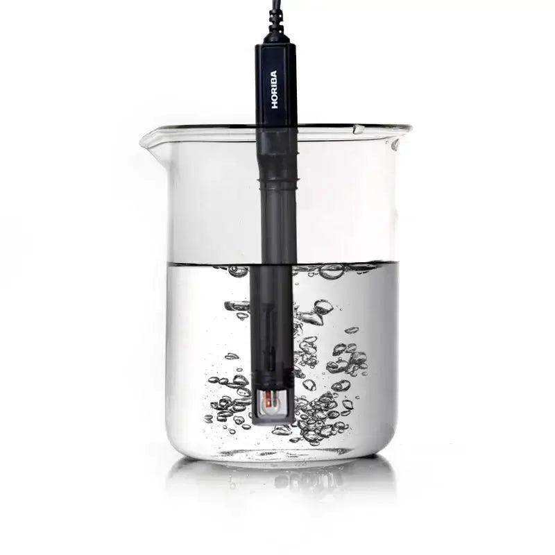 MEDIDOR DE PH PORTÁTIL A PRUEBA DE AGUA EN KIT PH220-K LAQUA HORIBA - Mercalab