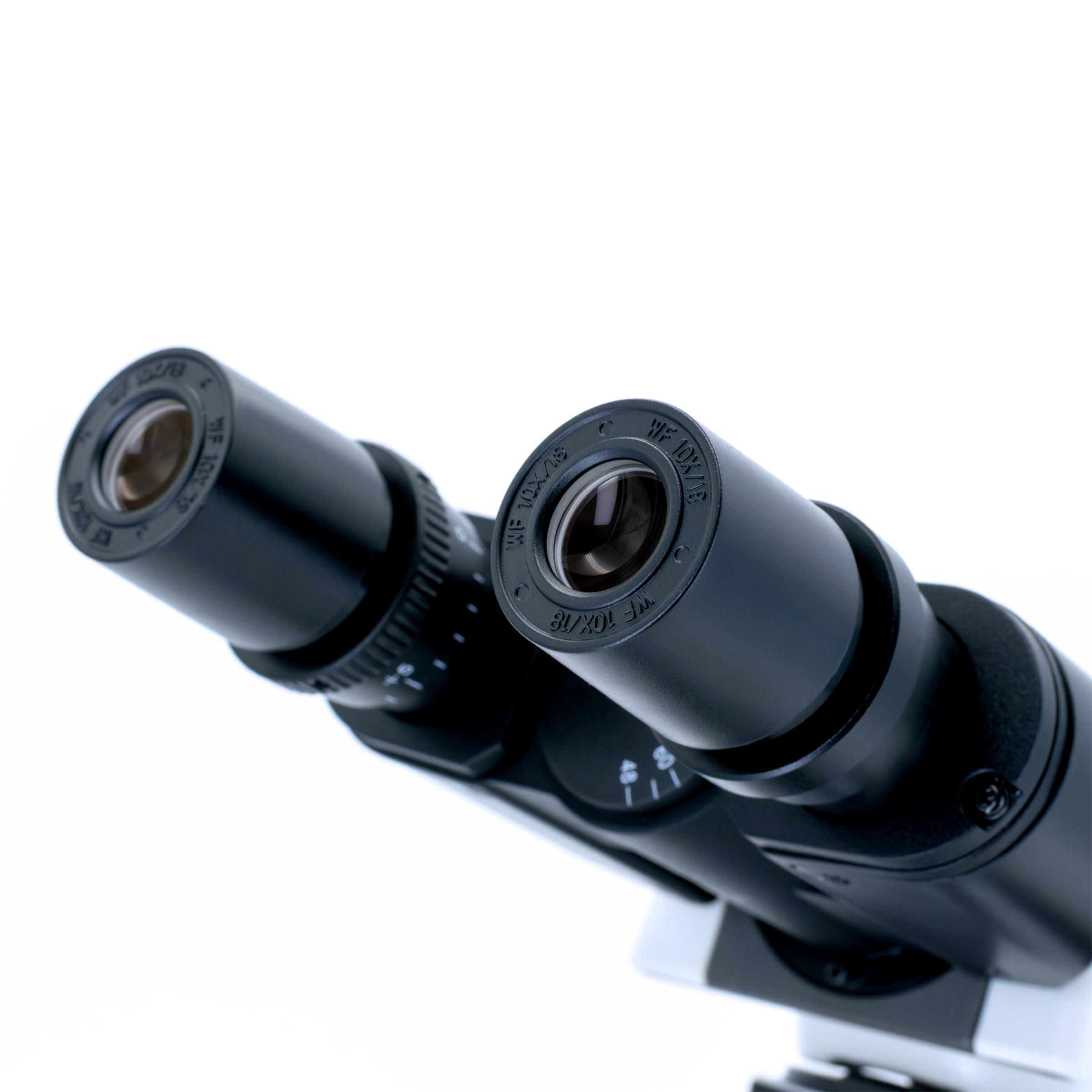 MICROSCOPIO BINOCULAR NOVEL BM1000 ACROMÁTICO CON RANGO DE AUMENTO 40X A 1,000 X